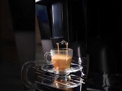 Кофемашина Polaris PACM 2060AC варит насыщенный кофе с превосходной пенкой.